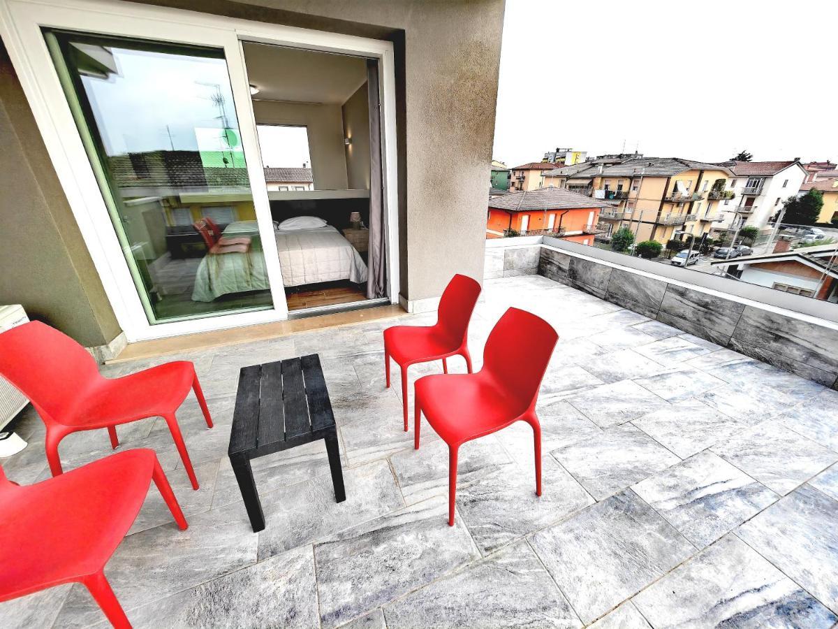 Residenza Delizia Camere & Appartamenti "Residenze Del Cuore"ヴェローナ エクステリア 写真